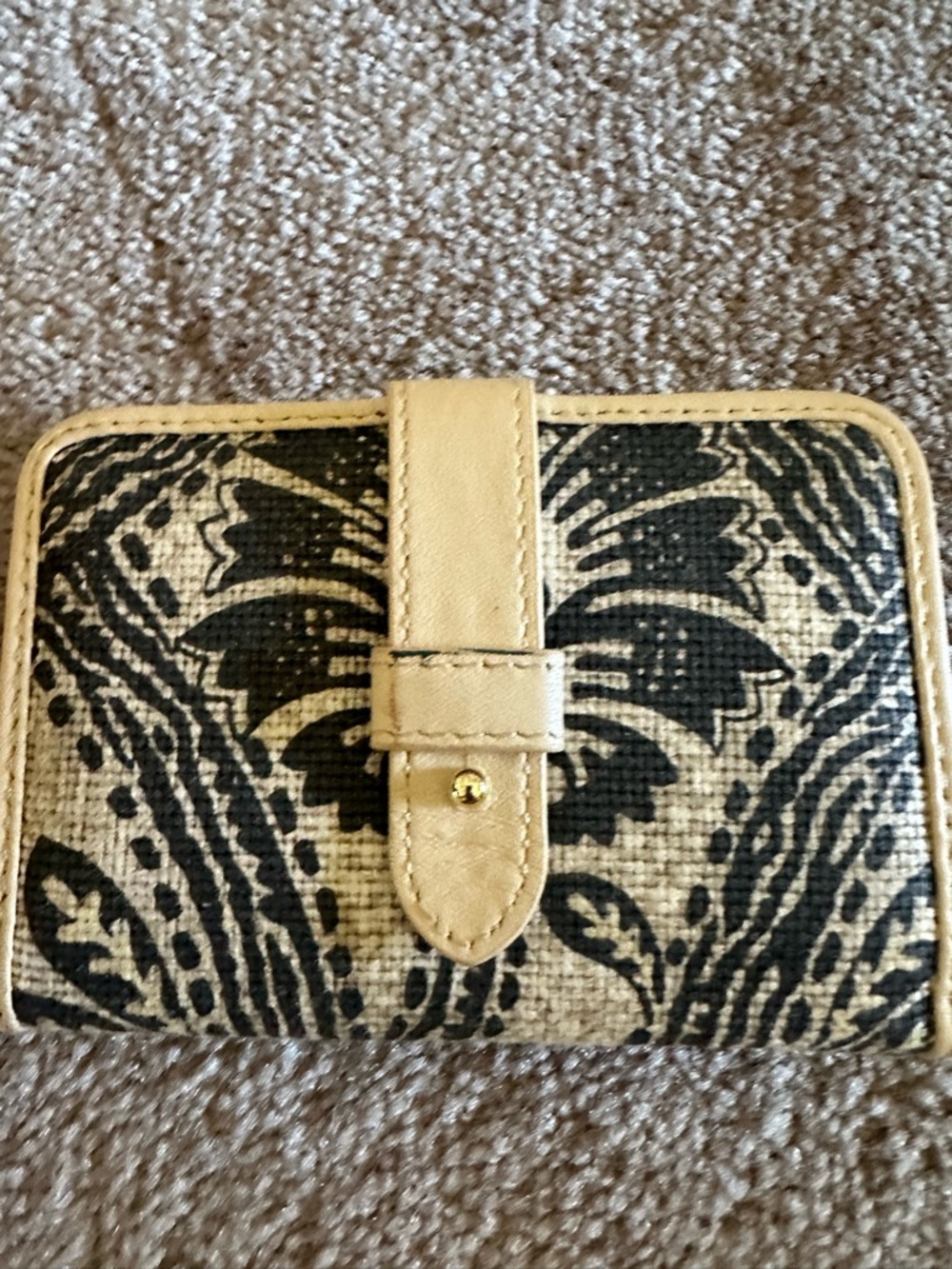 Spartina Beige and Black Patterned Women's Wallet